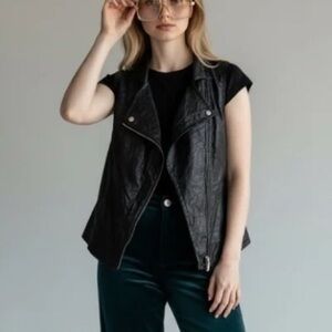 Rachel Roy Black leather Moto vest Jacket Rocker Edgy
Steampunk Boho western